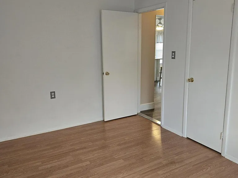 75 Montserrat St — Photo 18