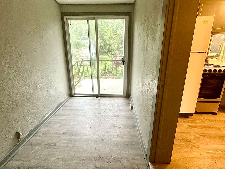 1st image of 1645 Westover Rd #1A