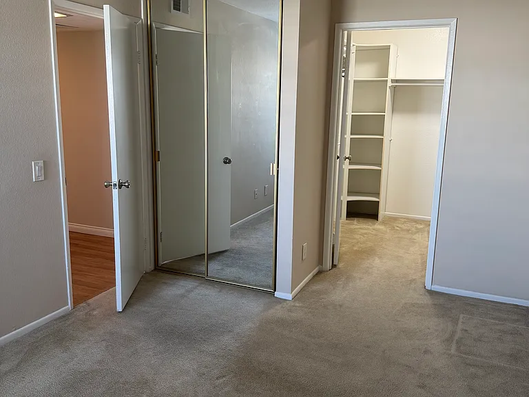 18312 Parkview Ln #202 — Photo 15
