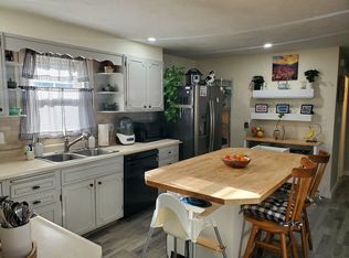 10 Davis Rd, Auburn, MA 01501