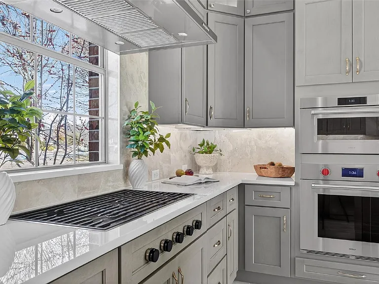 5704 Pine Valley Dr — Photo 19