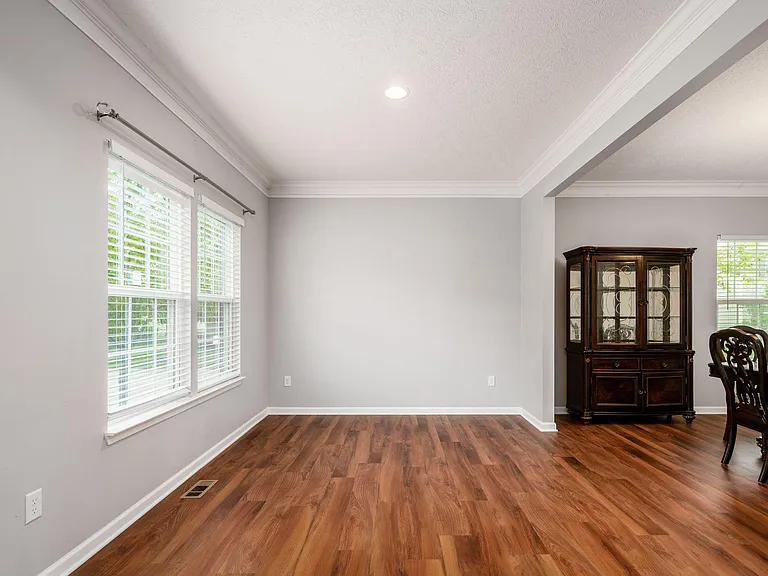 422 Keith Way — Photo 7