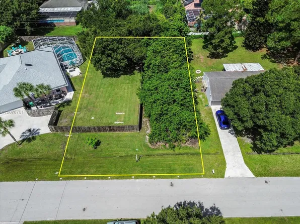 1776 SW Day St, Port Saint Lucie, FL 34953