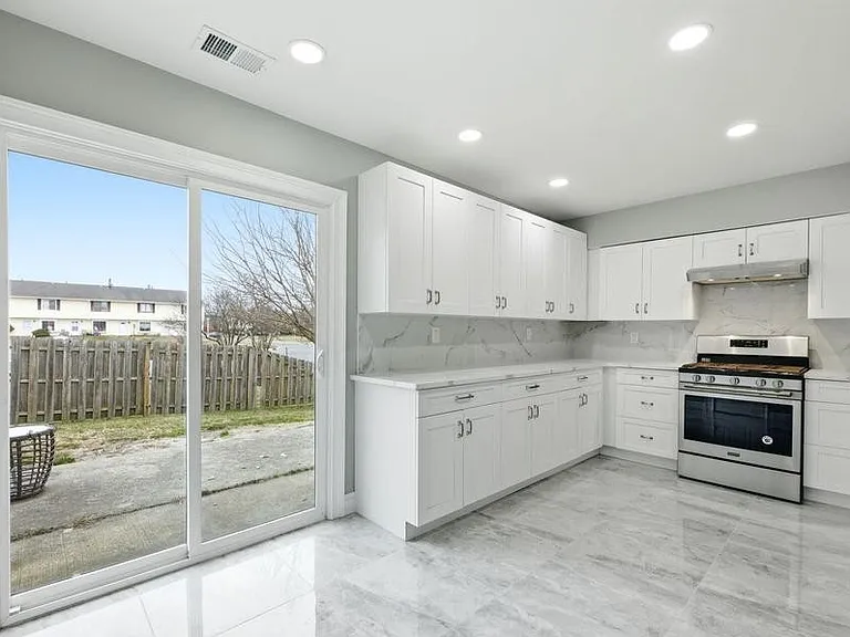 31 Sawmill Rd — Photo 4