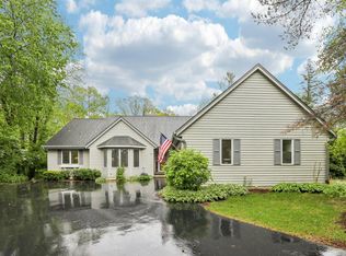 4610 S 124th St, Greenfield, WI 53228