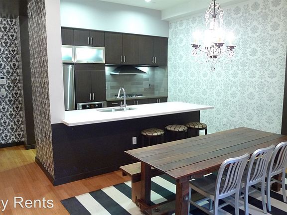 3rd image of 16 Jessie St APT 301