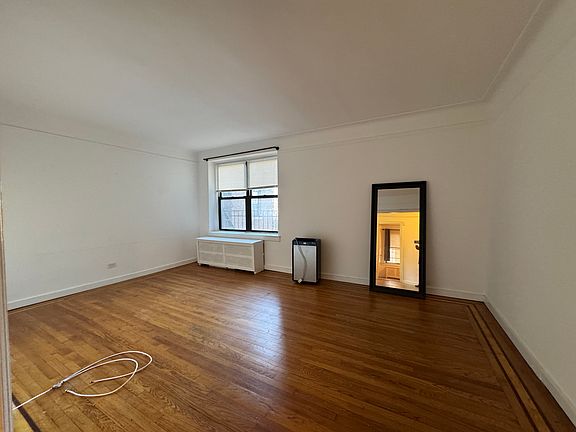 3rd image of 72-34 Austin St #C11