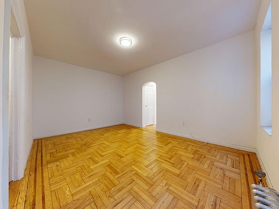 3rd image of 4310 44th St APT 3A