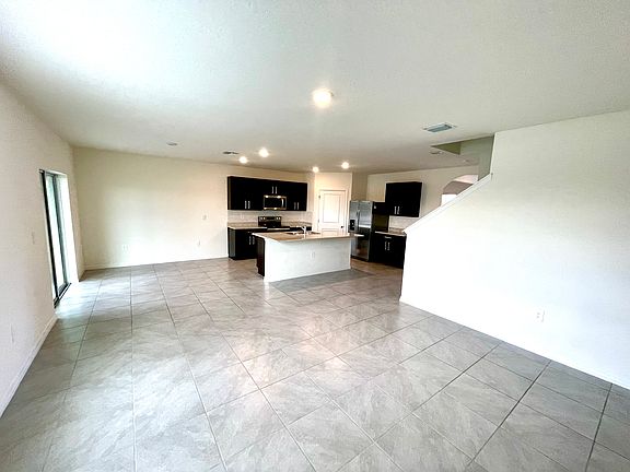 5th image of 17141 Reserva Dr