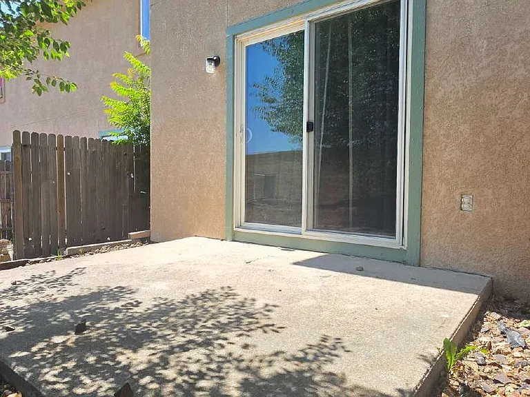 1162 Darby St — Photo 17