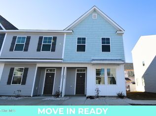 323 Starfish Ln, Sneads Ferry, NC 28460