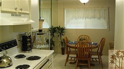 4th image of 2809 E Los Felices Cir #200