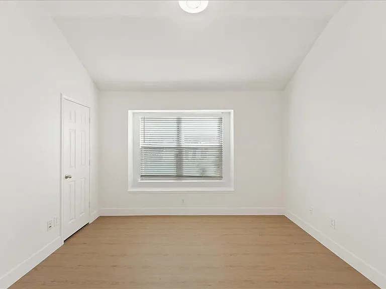 1201 Telese Ct — Photo 16