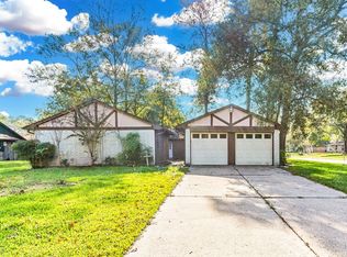 811 Spinnaker Ct, Crosby, TX 77532
