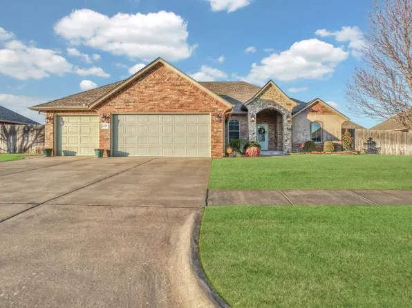 2109 Pinnacle Dr, Weatherford, OK 73096