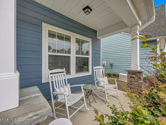 4th image of 4161 Druids Glen Dr