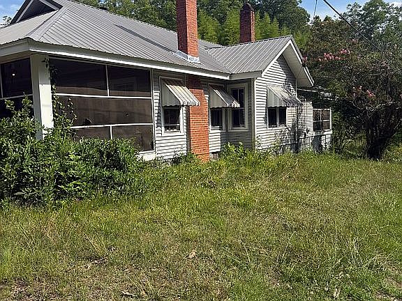 2nd image of 501 McNair Ave
