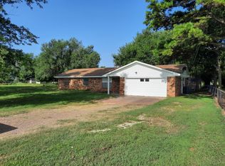 19012 Harrison Rd, Shawnee, OK 74801