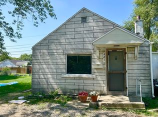 421 Blackhawk St, Joliet, IL 60432