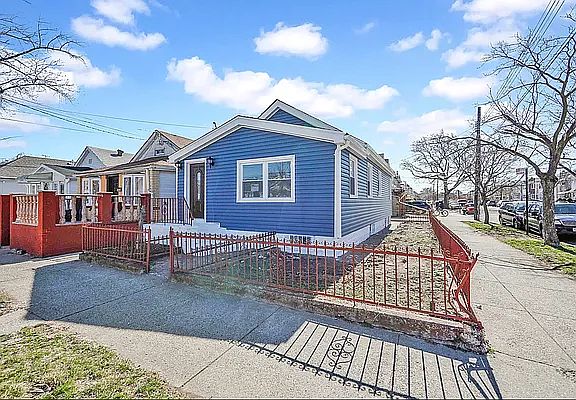 2nd image of 9800 Avenue L