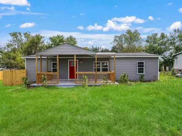 123 Falling Tree Rd, Fayetteville, NC 28306