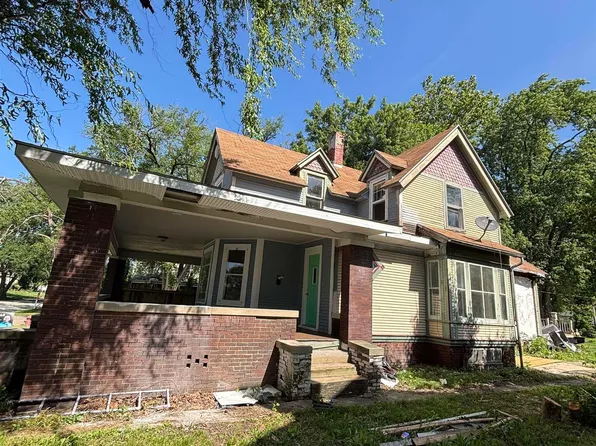 295 W Barnes St, Bushnell, IL 61422