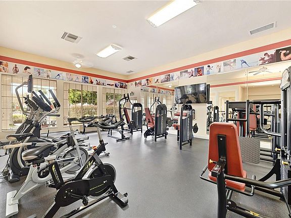 5th image of 11532 Westwood Blvd #828