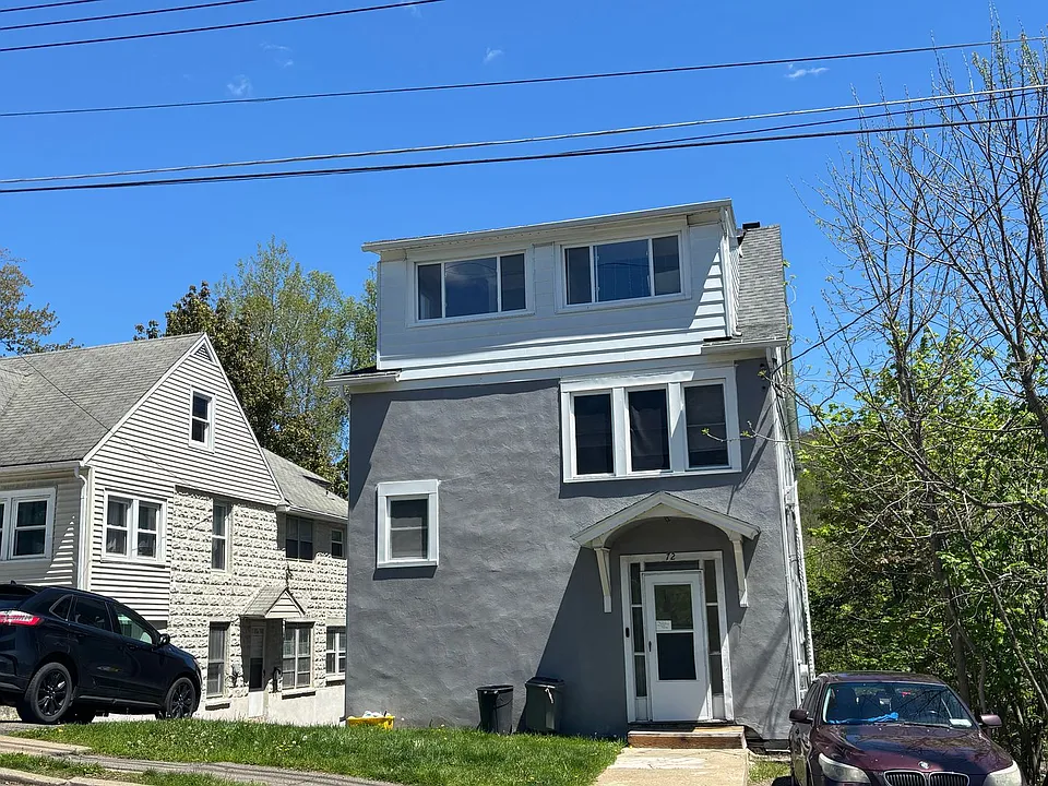 Building Photo 4