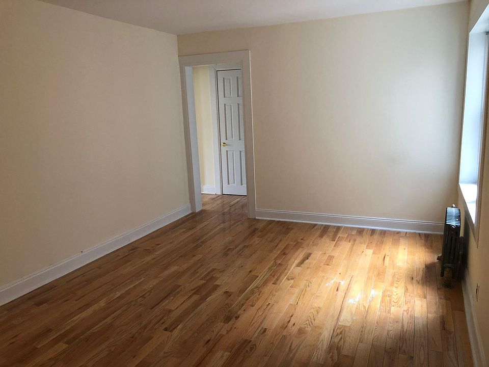 1st image of 911 McLean Ave APT C2