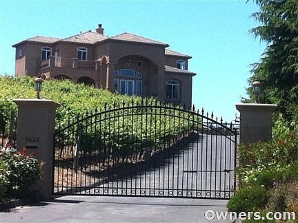 Custom estate with panoramic views!