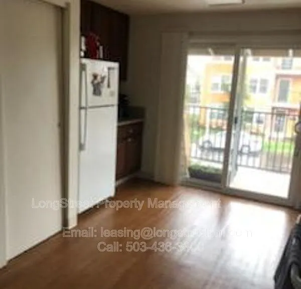 644 SW 7th St #6 — Photo 13