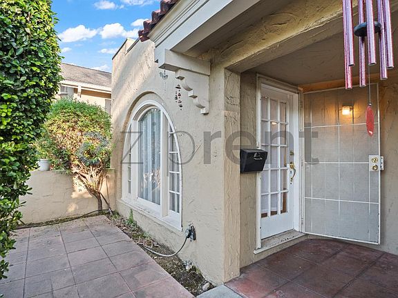 3rd image of 148 Clayton Ave