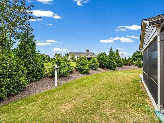 5th image of 954 Sunrise Ln