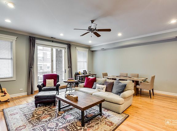 5th image of 2052 W Belmont Ave APT 2