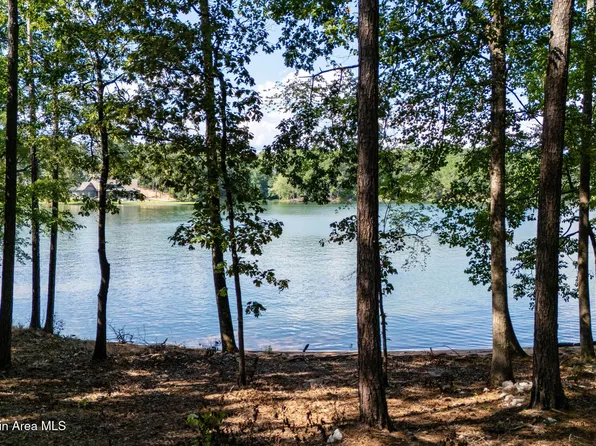 117 N Rampart Ct, Alexander City, AL 35010