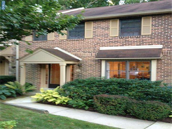1st image of 119 Putney Ln