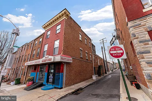 1818 E Pratt St Photo 1
