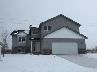 3095 211th Street West St, Farmington, MN 55024