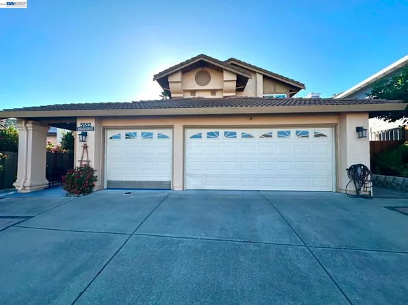 5182 Coach Dr, Richmond, CA 94803