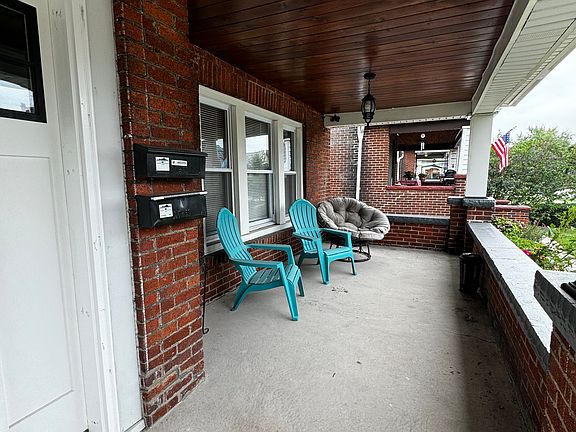3rd image of 68 Lovering Ave