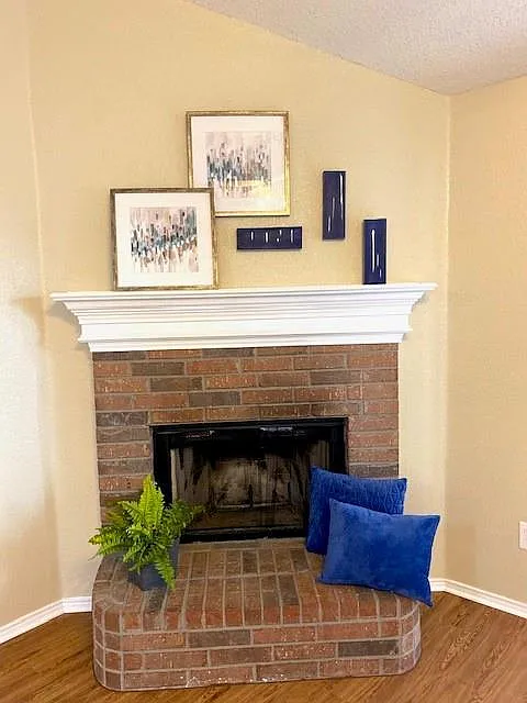 4 bed, 2.0 bath, 1748 sqft, $2,195 — Photo 4