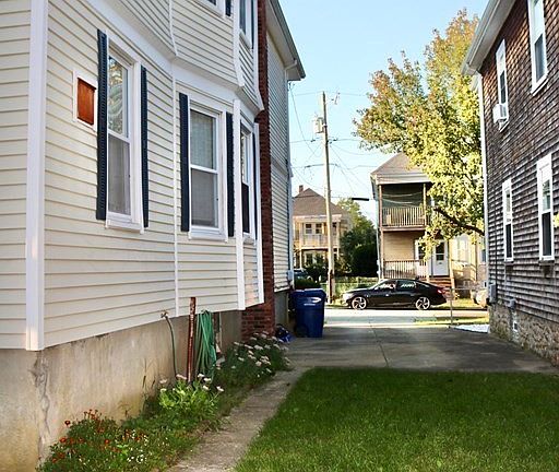3rd image of 32-34 Branscomb St