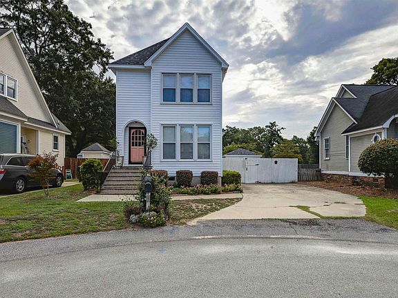 2nd image of 521 Wallace Way
