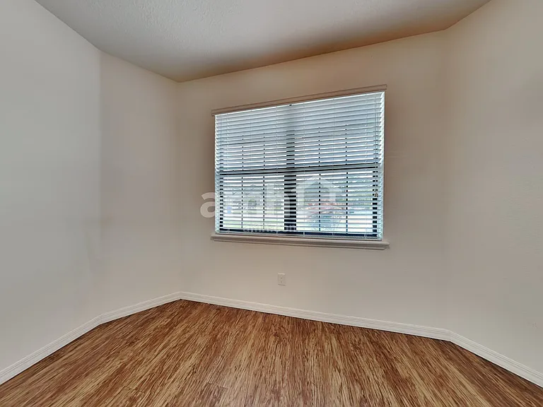 11861 Thicket Wood Dr — Photo 8