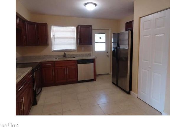 6409-A10054757_501_22