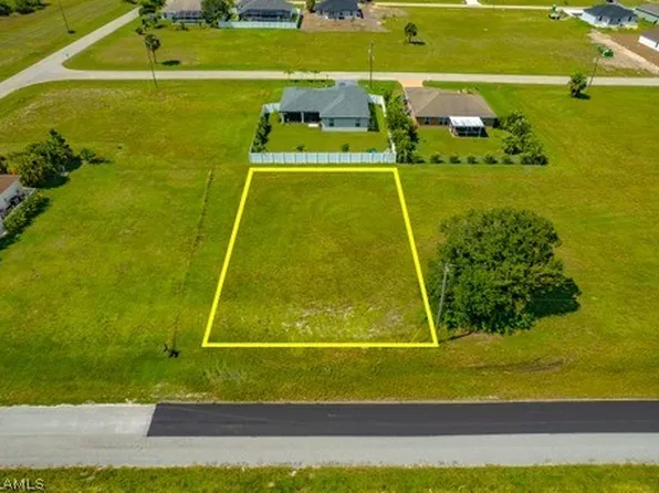 3921 Caloosa Pkwy N, Cape Coral, FL 33993