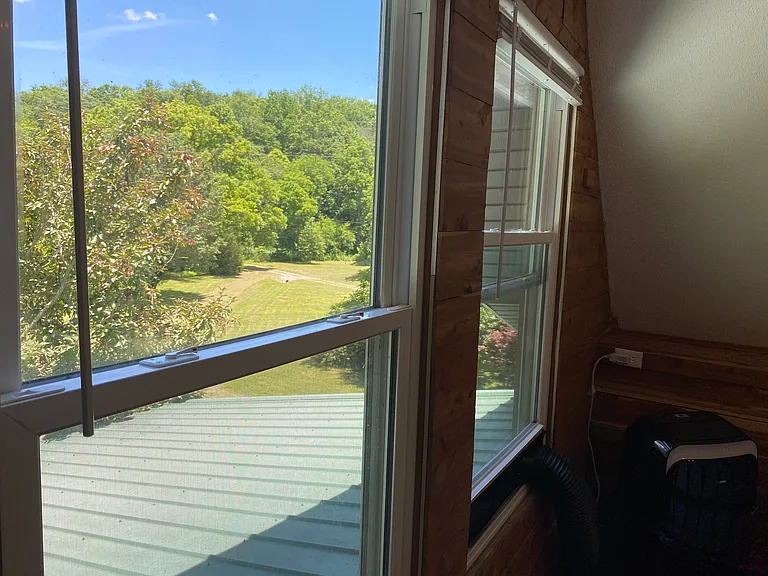 195 Emerald Dr #B — Photo 52