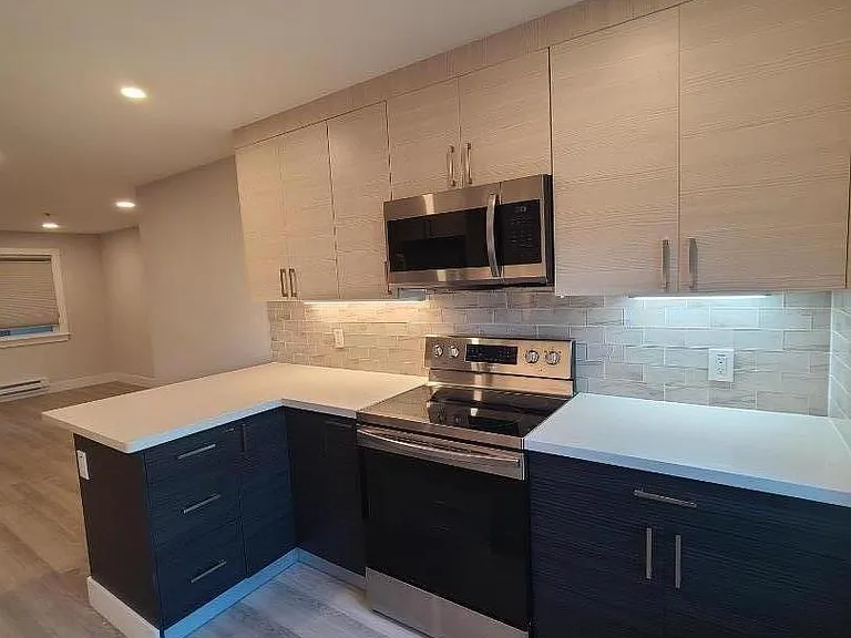 464 Clinton St #211 — Photo 1