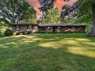 7805 Rollingwood West Dr, Columbia, MO 65202