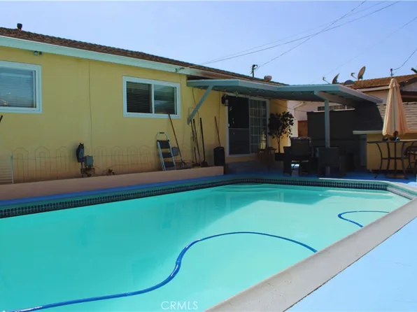 835 E Bonds St, Carson, CA 90745